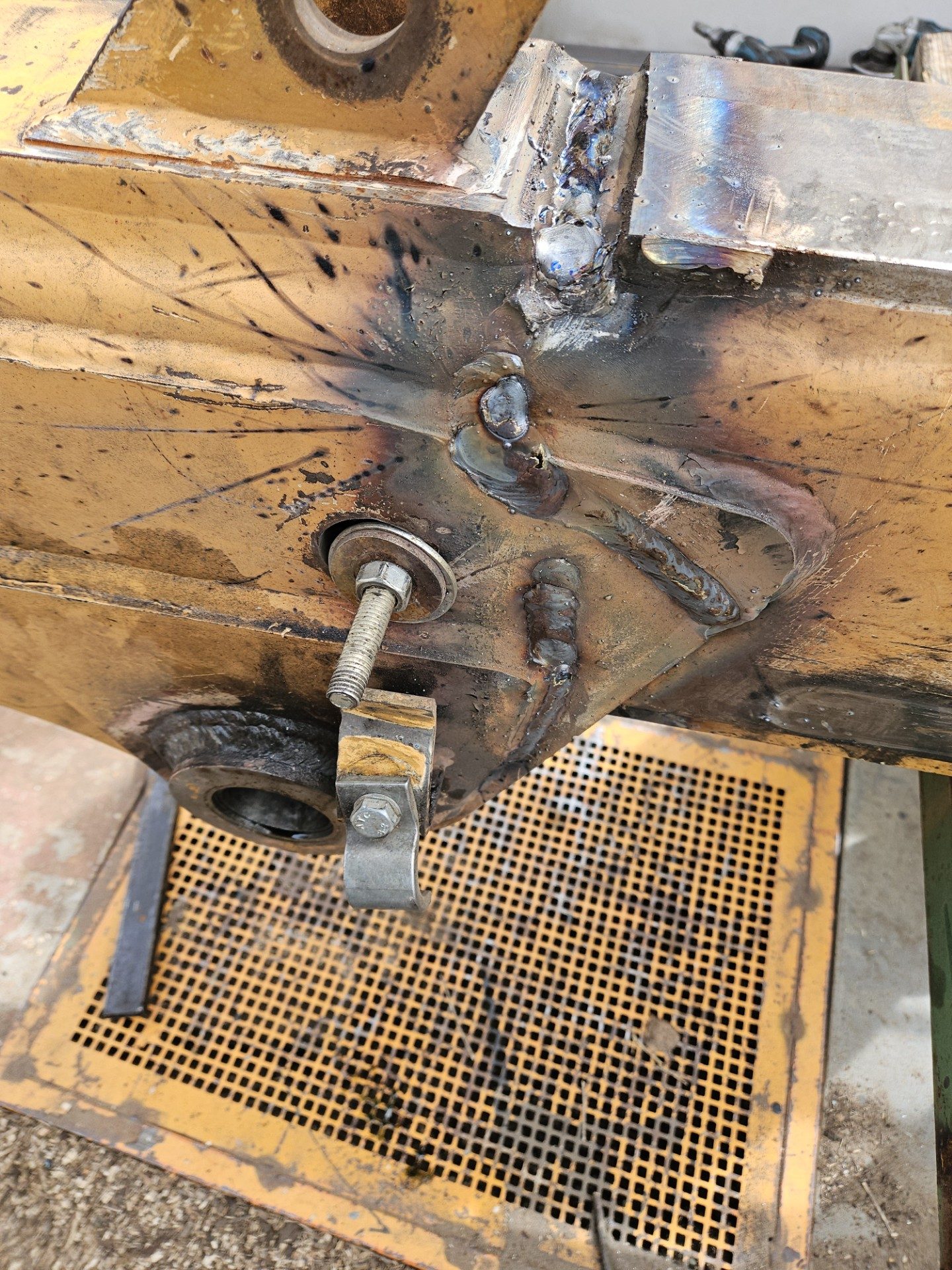 Javító hegesztés – munka